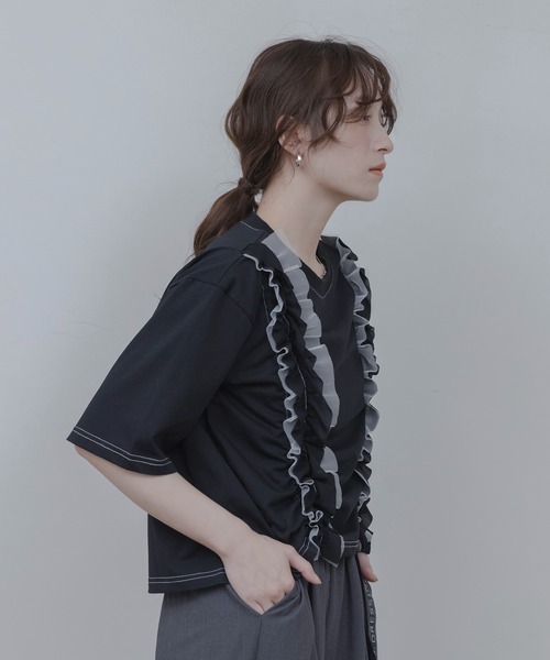Eimee Law(エイミーロウ)の「ドロストフリルトップス(Tシャツ/カットソー・レディース・オフホワイト/ブラック・FREE)」の12枚目の写真