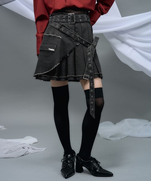 HARE（ハレ）の「【NANA×HARE】カットオフデザインミニスカート（スカート・レディース・ブラック/ネイビー・FREE）」の2枚目の写真