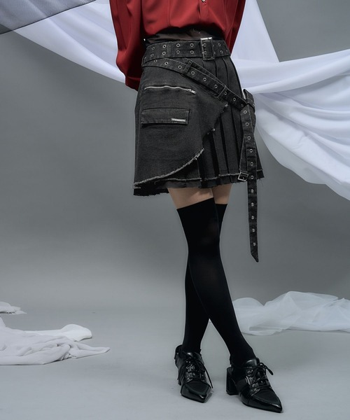 HARE（ハレ）の「【NANA×HARE】カットオフデザインミニスカート（スカート・レディース・ブラック/ネイビー・FREE）」の4枚目の写真