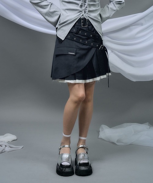 HARE（ハレ）の「【NANA×HARE】カットオフデザインミニスカート（スカート・レディース・ブラック/ネイビー・FREE）」の12枚目の写真