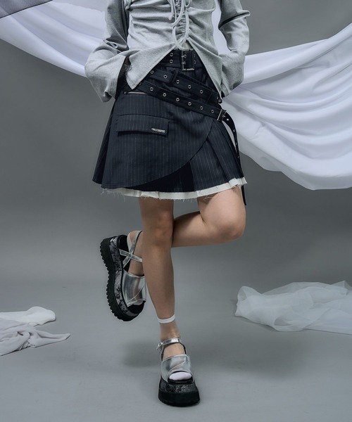 HARE（ハレ）の「【NANA×HARE】カットオフデザインミニスカート（スカート・レディース・ブラック/ネイビー・FREE）」の15枚目の写真