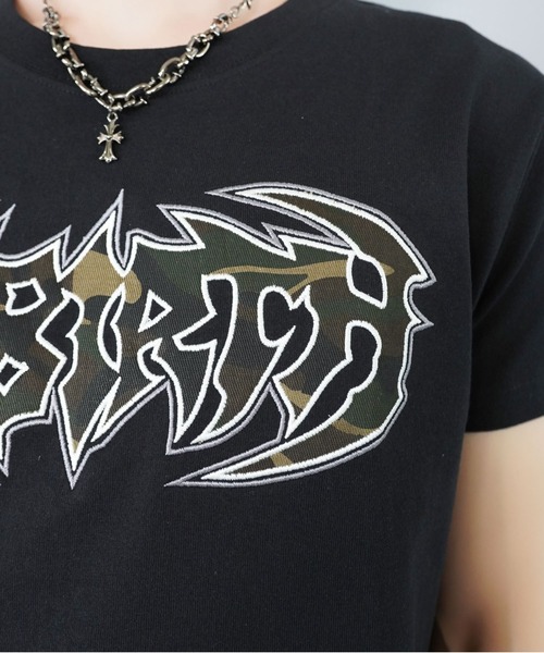 SPINNS(スピンズ)の「短丈パッチワークロゴ半袖Tシャツ/カモフラージュロゴ(Tシャツ/カットソー・メンズ・ホワイト/ブラック/ブラック系その他/ピンク系その他・ONESIZE)」の16枚目の写真