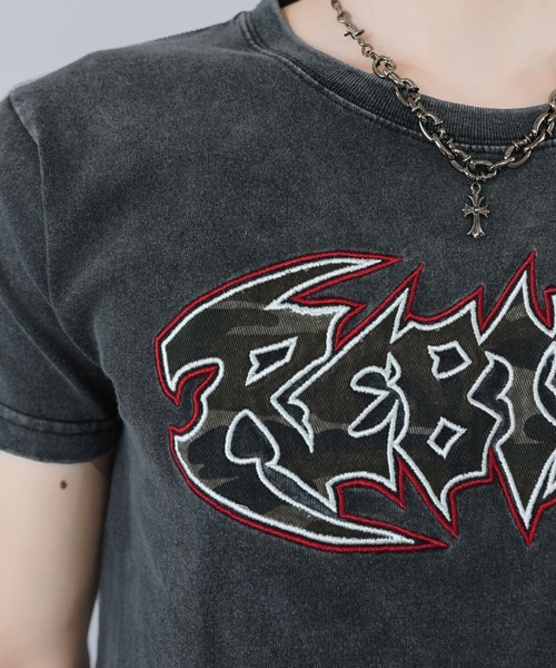 SPINNS(スピンズ)の「短丈パッチワークロゴ半袖Tシャツ/カモフラージュロゴ(Tシャツ/カットソー・メンズ・ホワイト/ブラック/ブラック系その他/ピンク系その他・ONESIZE)」の19枚目の写真