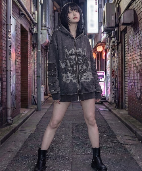 ililil（イルイルイル）の「『ililil/イルイルイル』【悪ぶったらこうなったver2】アップリケ加工ジップパーカー（パーカー・メンズ・グレー/ブラック・FREE）」の10枚目の写真