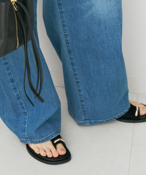 Spick & Span(スピックアンドスパン)の「Spick & Span スエードサンダル(サンダル・レディース・ベージュ系その他/ブラック・38/37/36)」の1枚目の写真