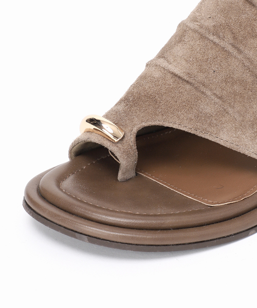 Spick & Span(スピックアンドスパン)の「Spick & Span スエードサンダル(サンダル・レディース・ベージュ系その他/ブラック・38/37/36)」の12枚目の写真