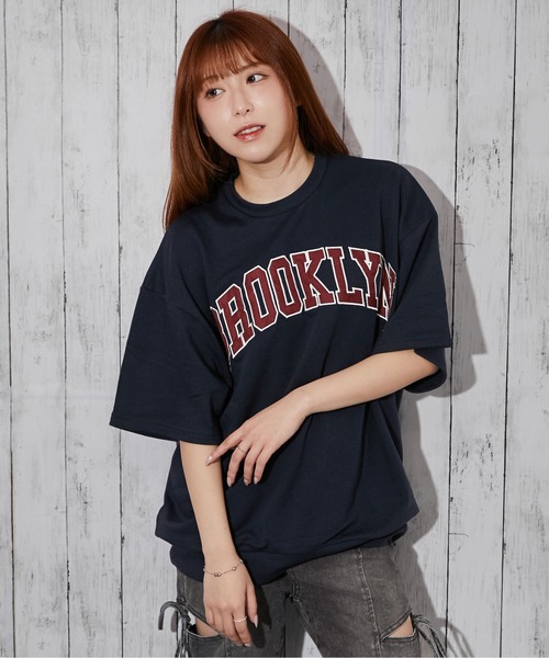 GORGE(ゴージ)の「《BROOKLYNカレッジロゴ》トレーナー/ストリート/春秋冬/全3色(スウェット・レディース・ネイビー/グレー/オフホワイト・F)」の7枚目の写真