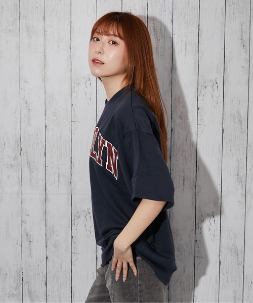 GORGE(ゴージ)の「《BROOKLYNカレッジロゴ》トレーナー/ストリート/春秋冬/全3色(スウェット・レディース・ネイビー/グレー/オフホワイト・F)」の8枚目の写真