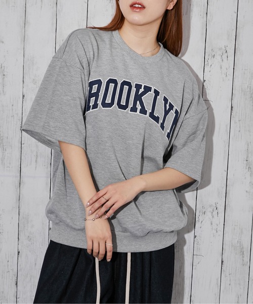 GORGE(ゴージ)の「《BROOKLYNカレッジロゴ》トレーナー/ストリート/春秋冬/全3色(スウェット・レディース・ネイビー/グレー/オフホワイト・F)」の12枚目の写真