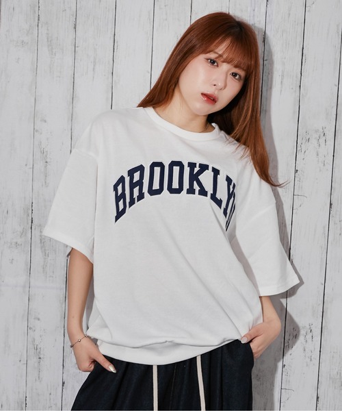 GORGE(ゴージ)の「《BROOKLYNカレッジロゴ》トレーナー/ストリート/春秋冬/全3色(スウェット・レディース・ネイビー/グレー/オフホワイト・F)」の15枚目の写真