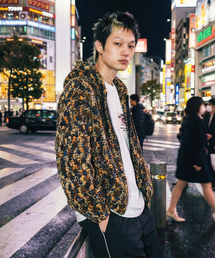 CONECTX（コネクト エックス）の「CONECTX x viesti Embroidery Effect Screen Print T-shirt_White（Tシャツ/カットソー）」