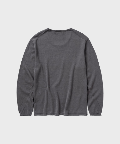 NONBLANK(ノンブランク)の「ファインゲージUネックLSニット_CHARCOAL(ニット/セーター・メンズ・チャコール・MEDIUM/LARGE/X-LARGE)」の2枚目の写真