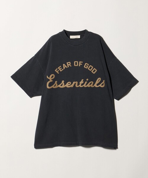 FOG ESSENTIALS(エフオージーエッセンシャルズ)の「<FEAR OF GOD ESSENTIALS>TRAINING 90S Tシャツ(Tシャツ/カットソー・メンズ・ダークグレー/ナチュラル・S/L/M/XS)」の2枚目の写真