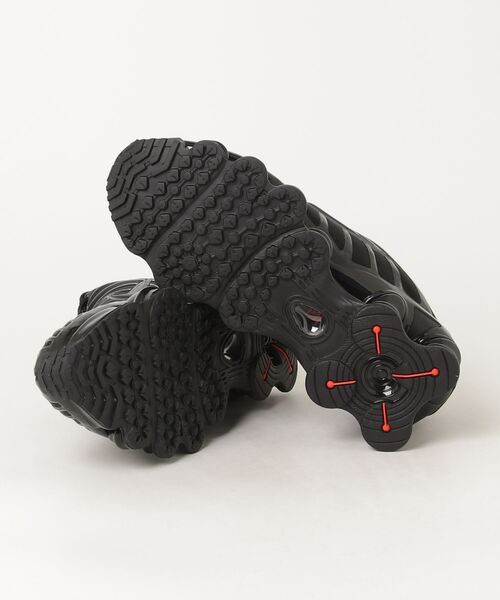 NIKE（ナイキ）の「NIKE/ナイキ ｼｮｯｸｽ TL（スニーカー・メンズ・ブラック・24cm/24.5cm/25cm/30cm）」の2枚目の写真