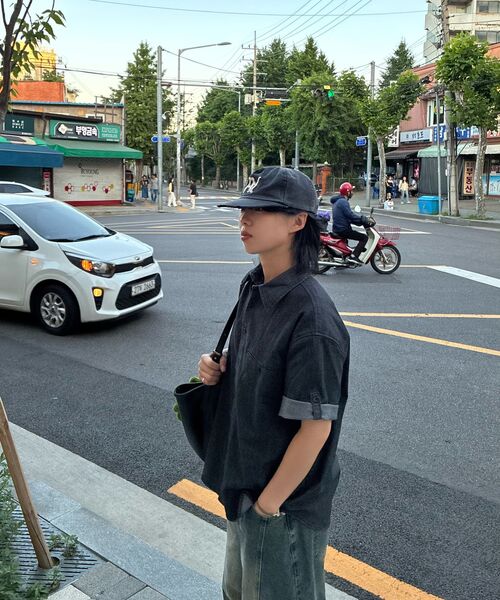EXCONTAINER(エックスコンテナ)の「ローフェイドハーフデニムシャツ (WASHED BLACK)(シャツ/ブラウス・メンズ・その他・MEDIUM/LARGE/X-LARGE)」の9枚目の写真