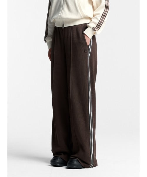FILA(フィラ)の「1911 HERITAGE Track Pants(その他パンツ・メンズ・ブラック/ダークブラウン系・M/S/L/XL)」の21枚目の写真