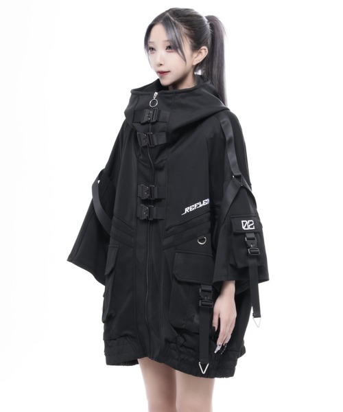 REFLEM INDUSTRY(レフレムインダストリー)の「『REFLEM INDUSTRY/レフレム インダストリー』HALF-SLEEVE SHELL HOODIE/サイバー切替ハイネックジャージパーカー(パーカー・レディース・ブラック/ブラック×ホワイト・FREE)」の5枚目の写真