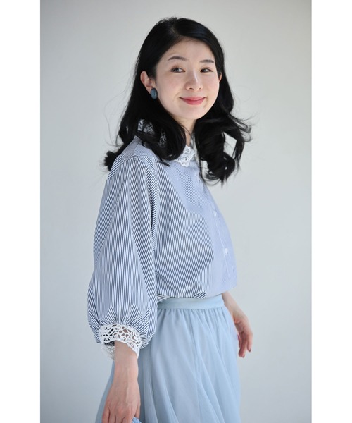 cawaii(カワイイ)の「レースを添えたサイドタックブラウストップス(シャツ/ブラウス・レディース・ネイビー/ストライプ・FREE)」の17枚目の写真