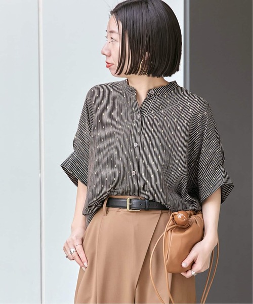 journal standard L'essage（ジャーナルスタンダードレサージュ）の「《追加》DEVEAUX GOLDラメモノトーンシャツ（シャツ/ブラウス・レディース・アイボリー/ブラック・FREE）」の5枚目の写真