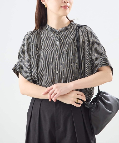 journal standard L'essage（ジャーナルスタンダードレサージュ）の「《追加》DEVEAUX GOLDラメモノトーンシャツ（シャツ/ブラウス・レディース・アイボリー/ブラック・FREE）」の13枚目の写真