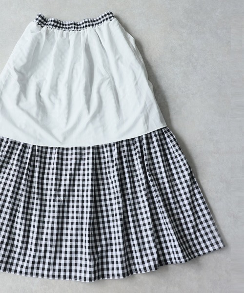 antiqua(アンティカ)の「ギンガムチェック ロング フレア タック スカート(スカート・レディース・ブラック・ONESIZE)」の11枚目の写真