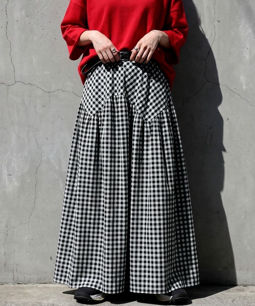 antiqua(アンティカ)の「ギンガムチェック ロング フレア タック スカート(スカート・レディース・ブラック・ONESIZE)」の7枚目の写真