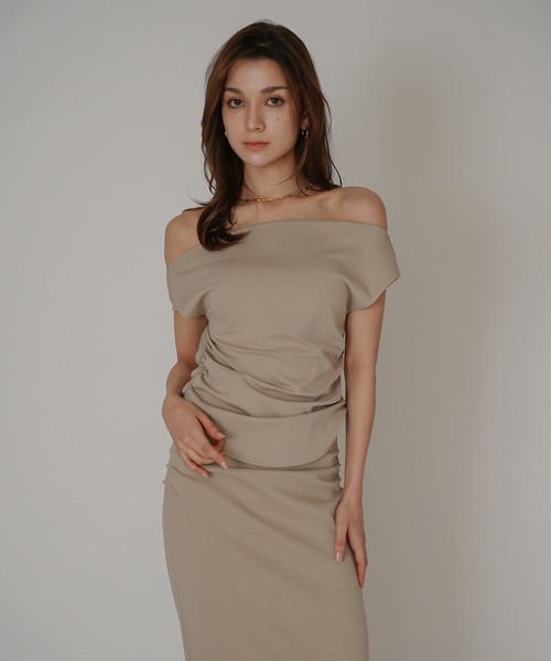 KINO THE KEI(キノザケイ)の「2WAY ドレープ プルオーバー ( セットアップ可 ) KINO THE KEI(Tシャツ/カットソー・レディース・ダークブラウン/ベージュ/ブラック・フリー)」の7枚目の写真