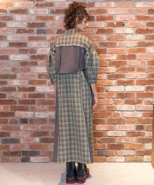 AULA AILA(アウラアイラ)の「ドローストリングチェックシャツワンピース2(シャツワンピース・レディース・パープル/グリーン/ブラック・0)」の6枚目の写真