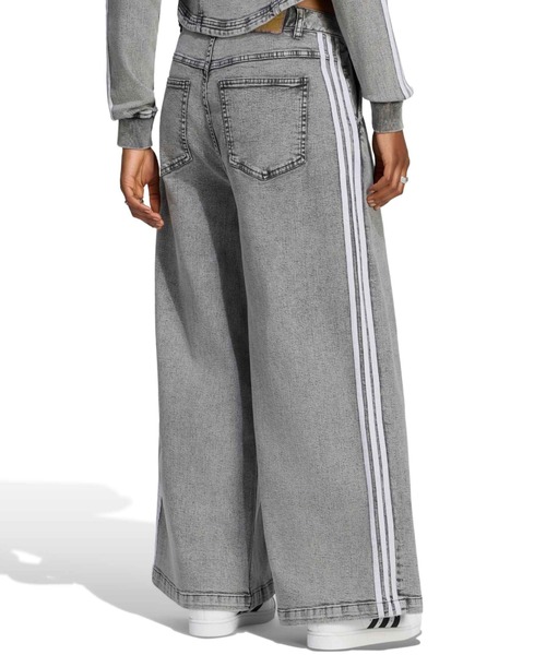 adidas(アディダス)の「adidas DENIM PLEATS WIDE LEG PANTS / アディダス デニム プリーツ ワイド レッグ パンツ(デニムパンツ・レディース・グレー・27inch/26inch/25inch/24inch)」の9枚目の写真