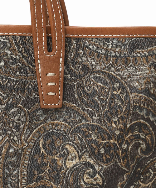 journal standard L'essage(ジャーナルスタンダードレサージュ)の「別注 A VACATION/ア バケーション ROAM SLIM-L バッグ(ショルダーバッグ・レディース・チャコールグレー・FREE)」の14枚目の写真
