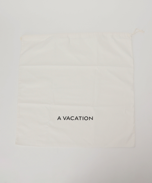 journal standard L'essage(ジャーナルスタンダードレサージュ)の「別注 A VACATION/ア バケーション ROAM SLIM-L バッグ(ショルダーバッグ・レディース・チャコールグレー・FREE)」の17枚目の写真