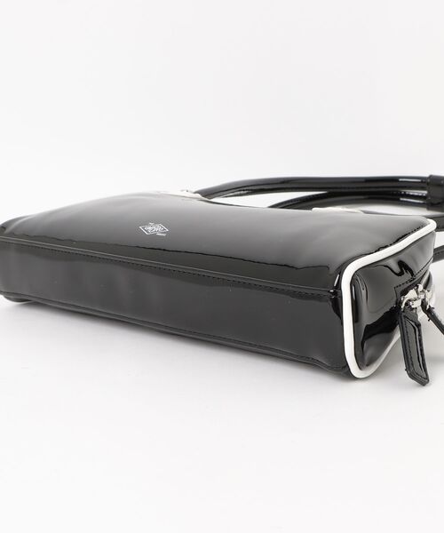 ROSE BUD（ローズバッド）の「UMBRO HOUSE ENAMEL BOSTON BAG（ボストンバッグ・レディース・ブラック・ONE SIZE）」の4枚目の写真