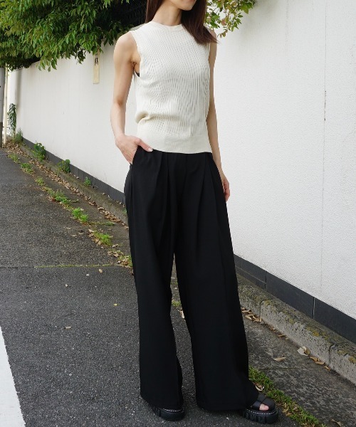 Alt due(オルトデュー)の「【Alt due/オルト デュー】ノースリーブサマーニットバッククロス(その他トップス・レディース・ブラック/アイボリー・FREE)」の5枚目の写真
