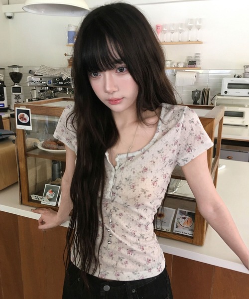 modimood(モディムード)の「フラワーヘンリーネックシアー半袖Tシャツ(Tシャツ/カットソー・レディース・オートミール・FREE)」の2枚目の写真