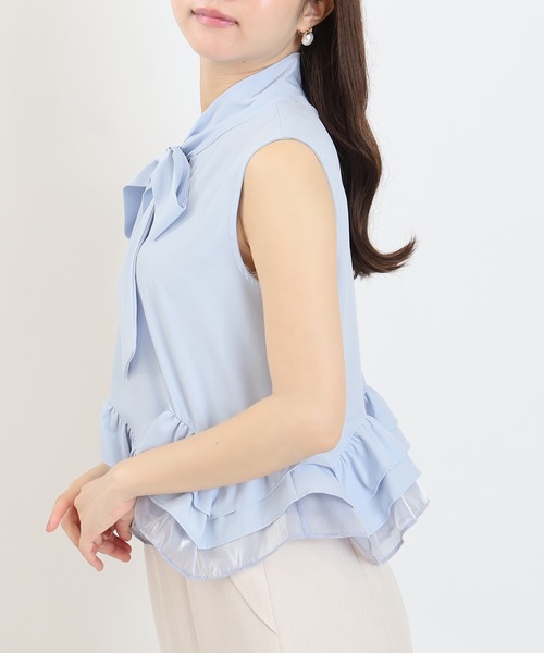 ASTORIA ODIER（アストリアオディール）の「リボンタイティアードフリルブラウス（シャツ/ブラウス・レディース・ブルー/ブラック/サックスブルー・MEDIUM）」の11枚目の写真