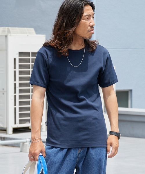 AVIREX（アヴィレックス）の「AVIREX/アビレックス DAILY S/S RIB CREW NECK TEE デイリー 半袖 リブ クルーネック Tシャツ タイト スリムフィット メンズ レディース 2026年 夏 夏服（Tシャツ/カットソー・メンズ・グレー/チャコール/オリーブ/ロイヤルブルー/ホワイト/ブラック・M/L/S）」の6枚目の写真