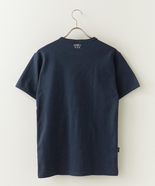 AVIREX（アヴィレックス）の「AVIREX/アビレックス DAILY S/S RIB CREW NECK TEE デイリー 半袖 リブ クルーネック Tシャツ タイト スリムフィット メンズ レディース 2026年 夏 夏服（Tシャツ/カットソー・メンズ・グレー/チャコール/オリーブ/ロイヤルブルー/ホワイト/ブラック・M/L/S）」の17枚目の写真