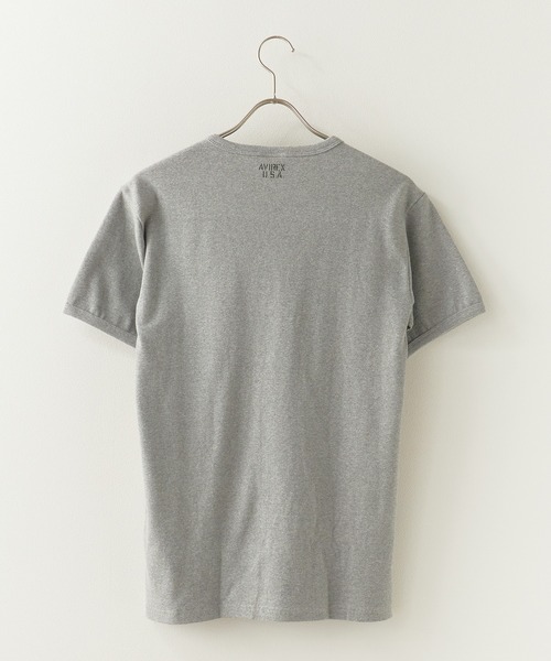 AVIREX（アヴィレックス）の「AVIREX/アビレックス DAILY S/S RIB CREW NECK TEE デイリー 半袖 リブ クルーネック Tシャツ タイト スリムフィット メンズ レディース 2026年 夏 夏服（Tシャツ/カットソー・メンズ・グレー/チャコール/オリーブ/ロイヤルブルー/ホワイト/ブラック・M/L/S）」の19枚目の写真