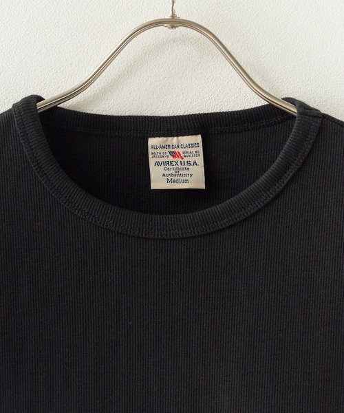 AVIREX（アヴィレックス）の「AVIREX/アビレックス DAILY S/S RIB CREW NECK TEE デイリー 半袖 リブ クルーネック Tシャツ タイト スリムフィット メンズ レディース 2026年 夏 夏服（Tシャツ/カットソー・メンズ・グレー/チャコール/オリーブ/ロイヤルブルー/ホワイト/ブラック・M/L/S）」の16枚目の写真