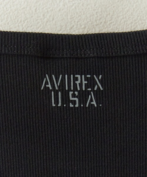 AVIREX（アヴィレックス）の「AVIREX/アビレックス DAILY S/S RIB CREW NECK TEE デイリー 半袖 リブ クルーネック Tシャツ タイト スリムフィット メンズ レディース 2026年 夏 夏服（Tシャツ/カットソー・メンズ・グレー/チャコール/オリーブ/ロイヤルブルー/ホワイト/ブラック・M/L/S）」の11枚目の写真