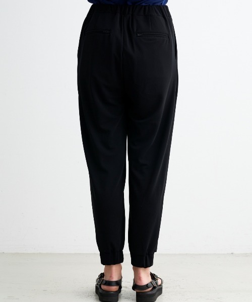 three dots(スリードッツ)の「プレイフルアウトフィット ジョガーパンツ(その他パンツ・レディース・ボルドー・SMALL/MEDIUM)」の4枚目の写真