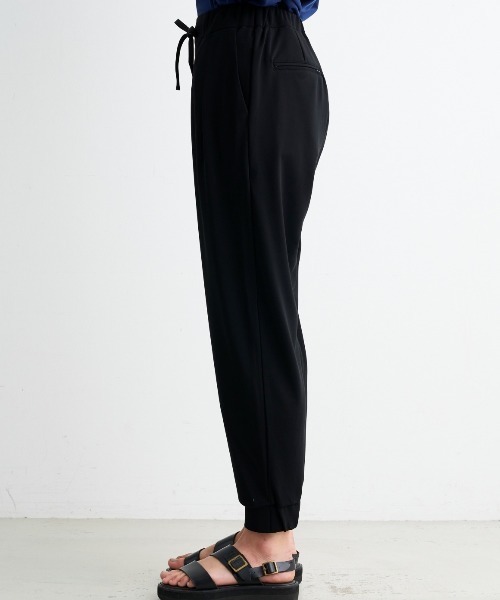 three dots(スリードッツ)の「プレイフルアウトフィット ジョガーパンツ(その他パンツ・レディース・ボルドー・SMALL/MEDIUM)」の3枚目の写真