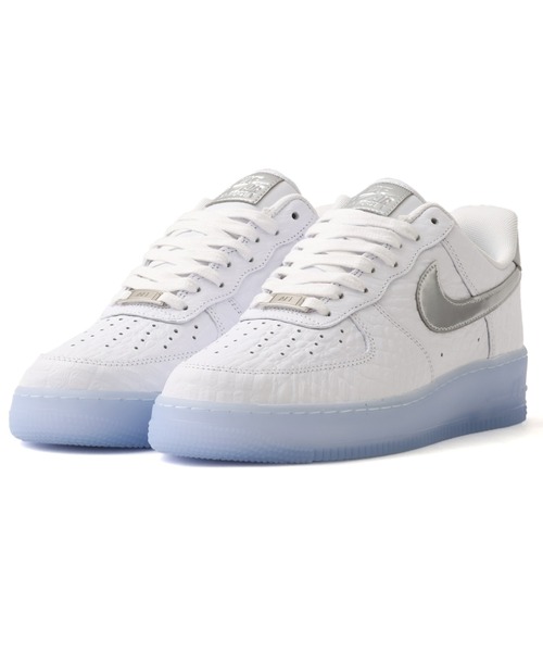 NIKE(ナイキ)の「NIKE AIR FORCE 1 '07 / ナイキ エア フォース 1 '07【SP】(スニーカー・メンズ・ホワイト・29.0cm/28.5cm/28.0cm/27.5cm/27.0cm/26.5cm/26.0cm/25.5cm)」の2枚目の写真