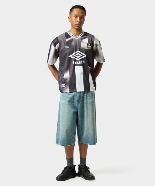 HUF(ハフ)の「HUF X UMBRO STRIPE JERSEY(Tシャツ/カットソー・メンズ・ブラック・S/L/M)」の16枚目の写真