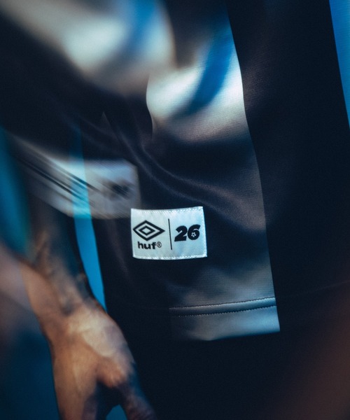 HUF(ハフ)の「HUF X UMBRO STRIPE JERSEY(Tシャツ/カットソー・メンズ・ブラック・S/L/M)」の10枚目の写真