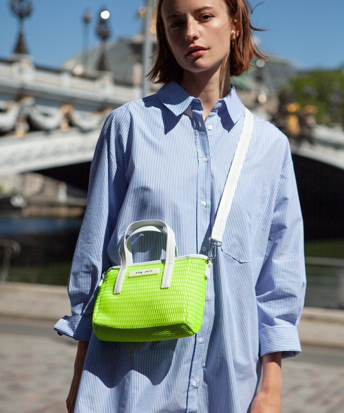 q bag paris(キューバッグパリ)の「nest zip super mini ネストジップ スーパーミニ ショルダーバッグ(ショルダーバッグ・レディース・ホワイト/ロイヤルブルー/ターコイズブルー/ライトピンク/ピンク/フューシャピンク/ライム/レッド/ローズ/アッシュグレー/ラベンダー/グレー・FREE)」の4枚目の写真