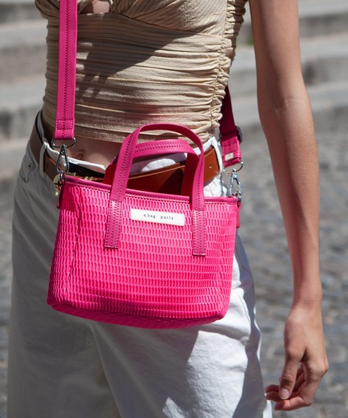 q bag paris(キューバッグパリ)の「nest zip super mini ネストジップ スーパーミニ ショルダーバッグ(ショルダーバッグ・レディース・ホワイト/ロイヤルブルー/ターコイズブルー/ライトピンク/ピンク/フューシャピンク/ライム/レッド/ローズ/アッシュグレー/ラベンダー/グレー・FREE)」の10枚目の写真