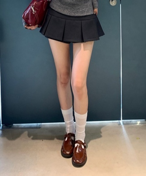 Vipoa(ヴィポア)の「Layered micro mini skirt pants(その他パンツ・レディース・ブラック/グレー・MEDIUM/SMALL)」の10枚目の写真