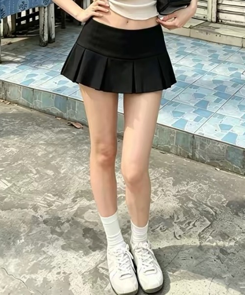 Vipoa(ヴィポア)の「Layered micro mini skirt pants(その他パンツ・レディース・ブラック/グレー・MEDIUM/SMALL)」の3枚目の写真