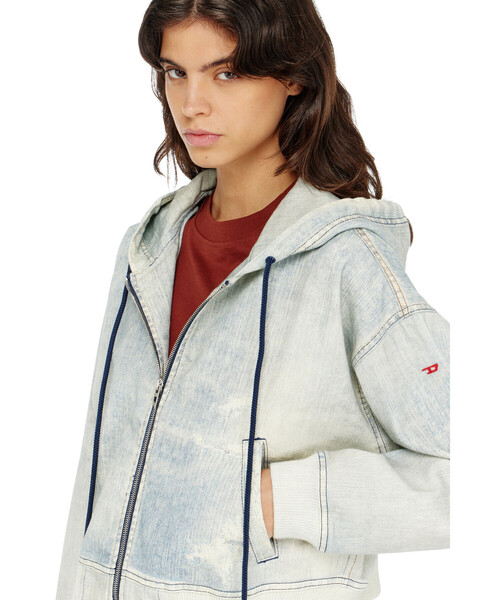 DIESEL(ディーゼル)の「ウィメンズ ジョグ ジップアップパーカー DE-GIRI-CROP JOGG(パーカー・レディース・インディゴブルー・X-SMALL/XX-SMALL/MEDIUM/SMALL)」の5枚目の写真